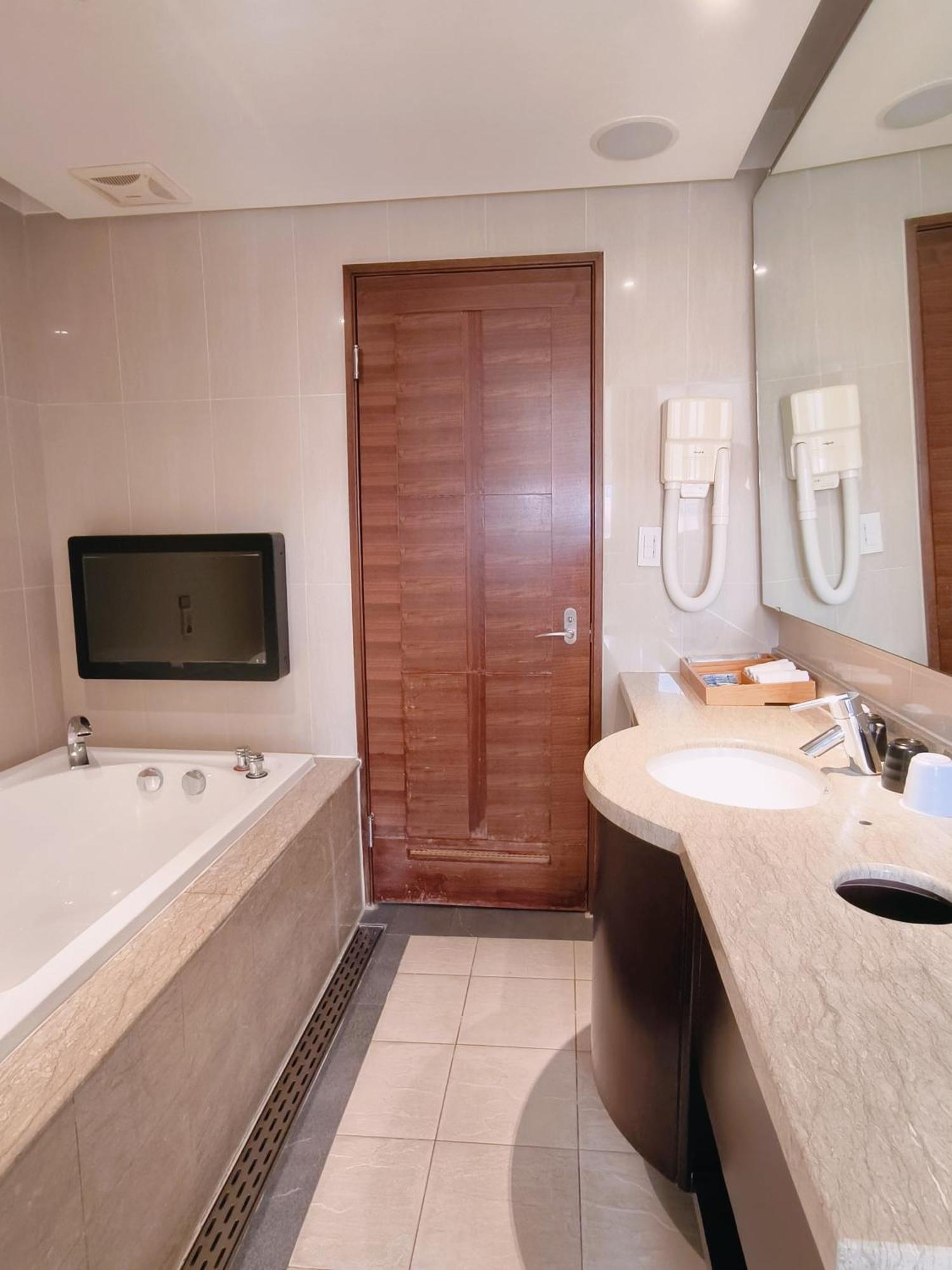 Via Hotel Breeze Taipei Oda fotoğraf