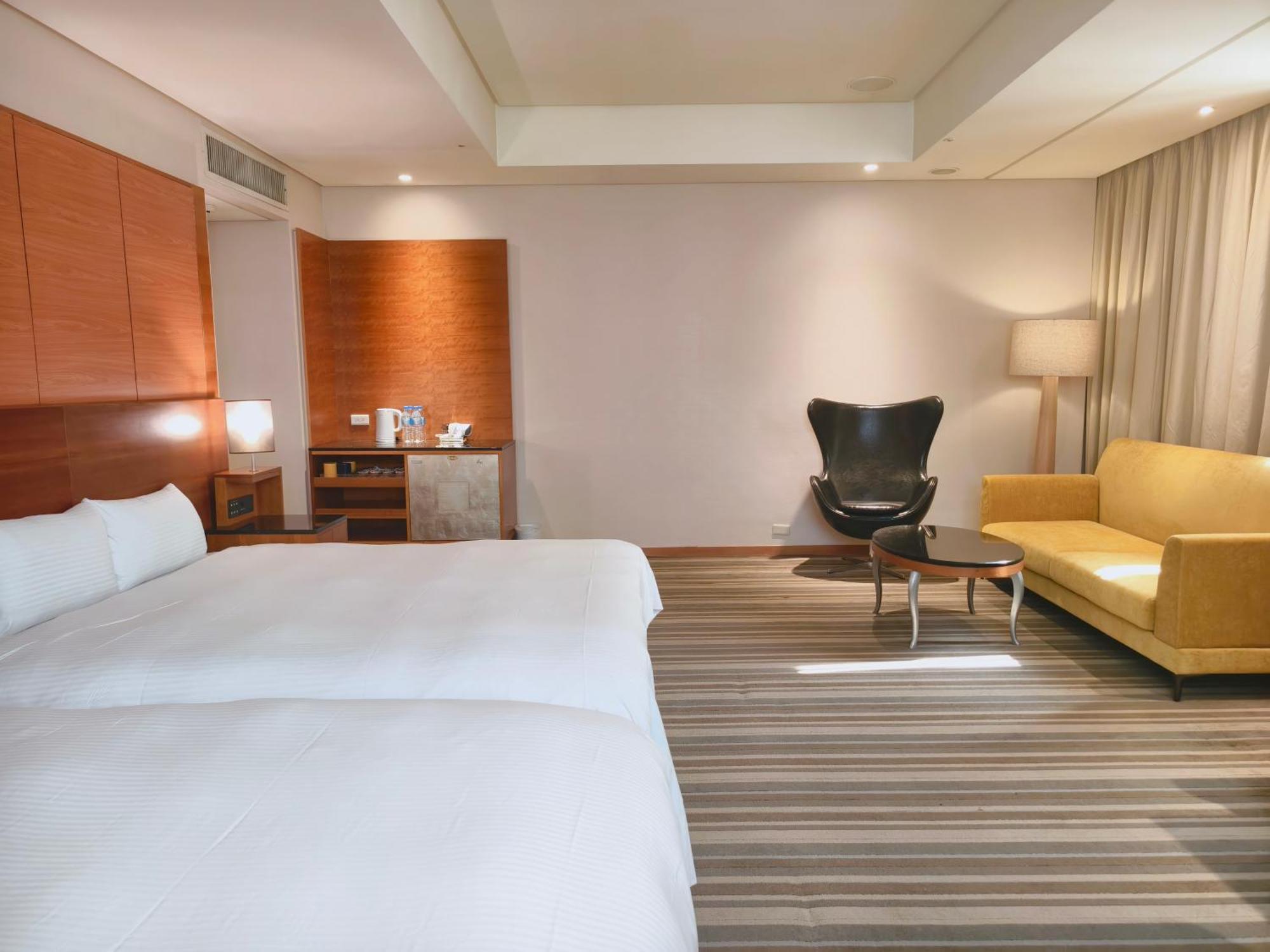 Via Hotel Breeze Taipei Dış mekan fotoğraf